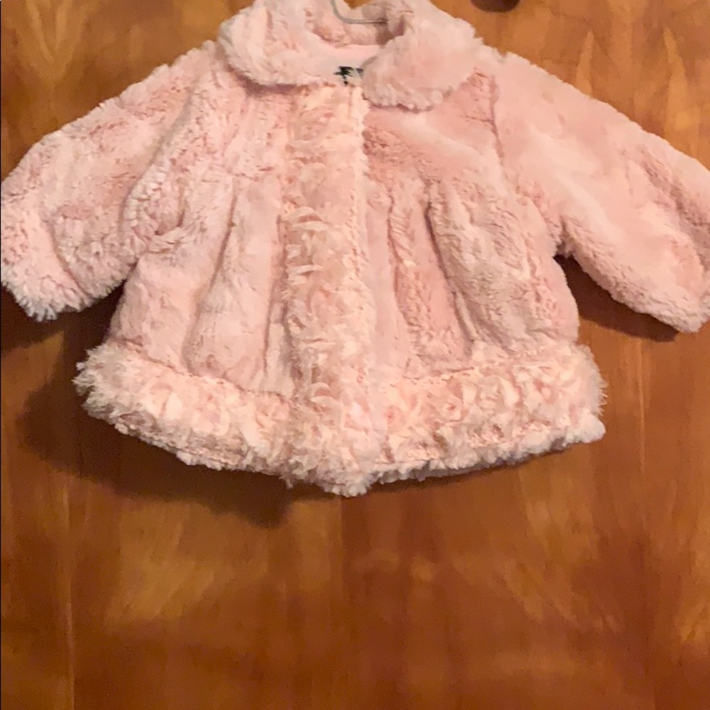 Isabella & Chloe size 3m  lil girls coat